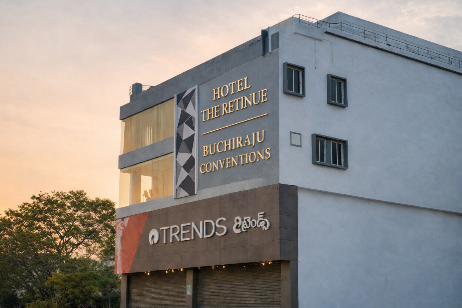 Hotel The Retinue - Luxury hotel exterior with modern architecture